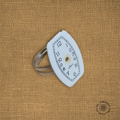 Bague " L'Ovale Enjoué"