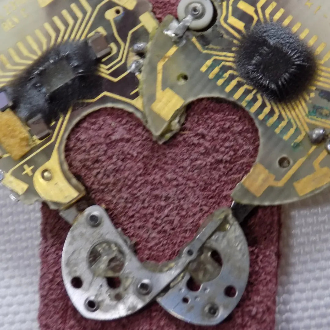 Pendentif "Cœur de Mécanique"