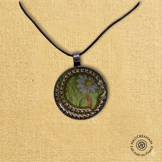 Pendentif "Les serpents dans le pré"